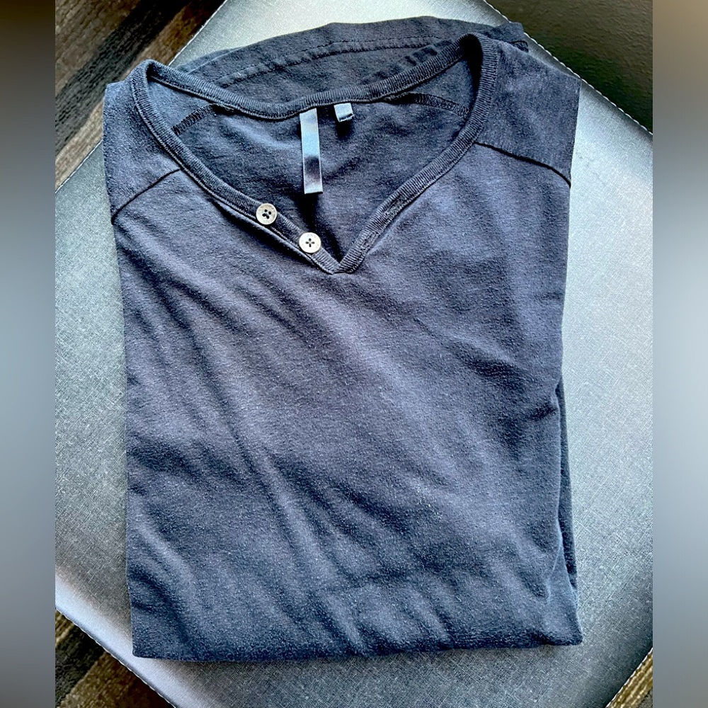 Joe’s Jeans Men’s Black Henry long sleeve T shirt